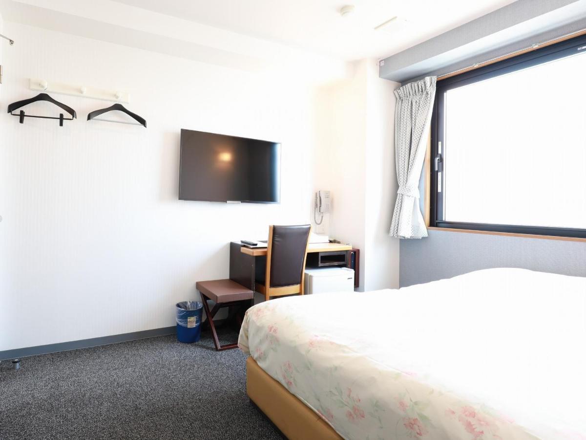 Toyama Town Hotel Exterior foto