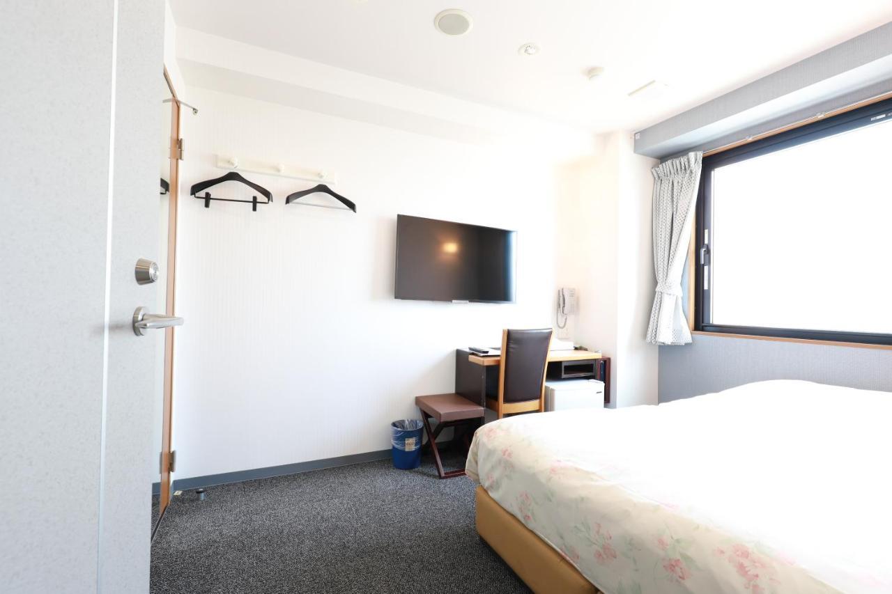 Toyama Town Hotel Exterior foto